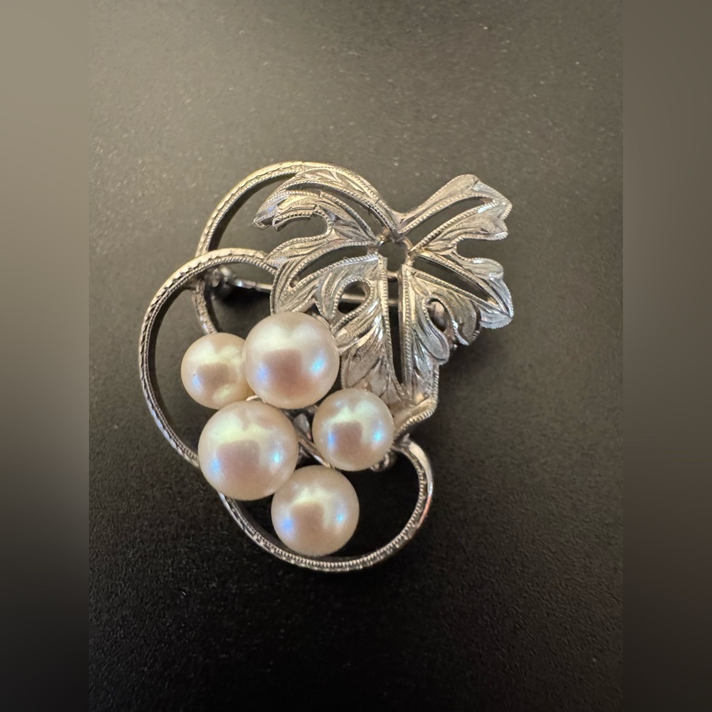 Vintage Mikimoto Akoya Pearl Brooch Sterling Silver Grape Cluster - Japan - EUC - Picture 5 of 8